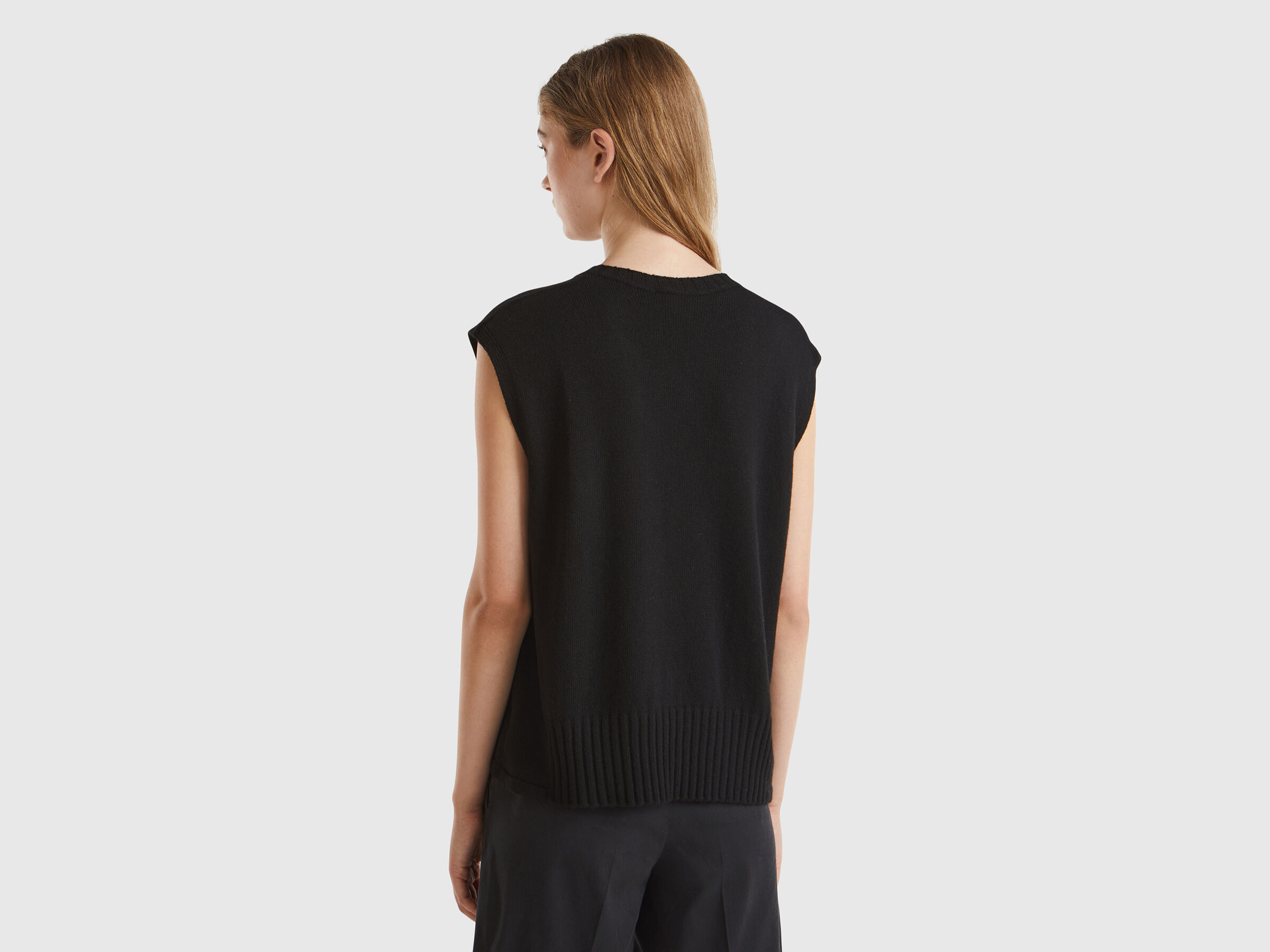 SLEEVELESS SWEATER Women image number 2